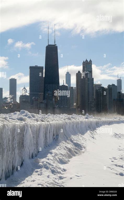 Chicago Snow Storm High Resolution Stock Photography And Images Alamy