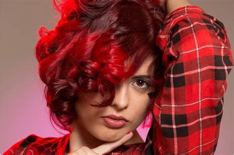 The problem is one of conflicting base tones in the coloring process. TOP 10 BEST RED HAIR DYE FOR AMAZING LOOK 2020 FAST DYING