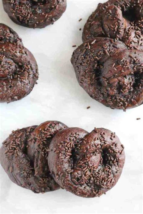Divide dough into 24 equal pieces. Double Chocolate Chip Soft Pretzels | The Spiffy Cookie