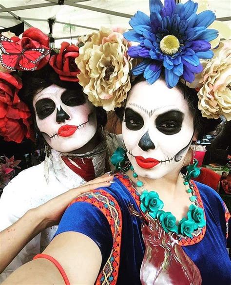 5 Things To Know Before Doing Day Of The Dead Makeup Allure