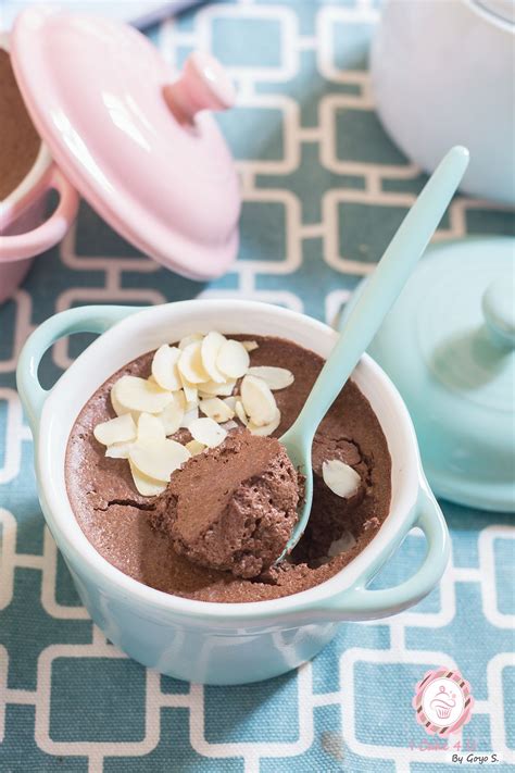 Descubre deliciosos postres con chocolate de la mano de chocolates valor, conoce su gama de productos, para que puedas hacer tú mismo exquisitas recetas con ingredientes para la mousse: Pin en Recetitas!