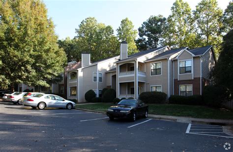 Choose from more than 500 properties, ideal house rentals for families, groups and couples. Amberwood at Lochmere Rentals - Cary, NC | Apartments.com