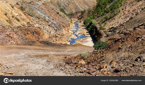 The Rio Tinto Red River Stock Photo By ©elenapavlova 328542588