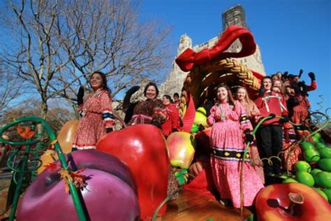 native-pride-celebrated-at-the-87th-macy-s-thanksgiving-day-parade