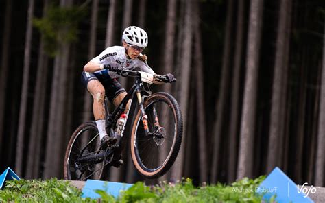 Nov 25, 2020 · loana lecomte: World Cup MTB Nove Mesto: Loana Lecomte volgt zichzelf op ...