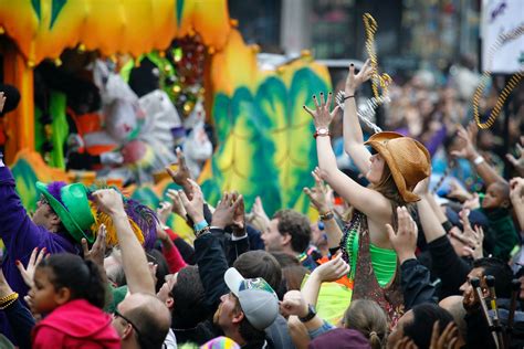 How To Get Beads At Mardi Gras Without Flashing Ecotravellerguide