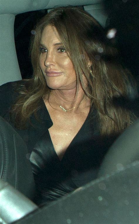 Caitlyn Jenner Hangs Out At Gay Bar The Abbey In West Hollywood E News