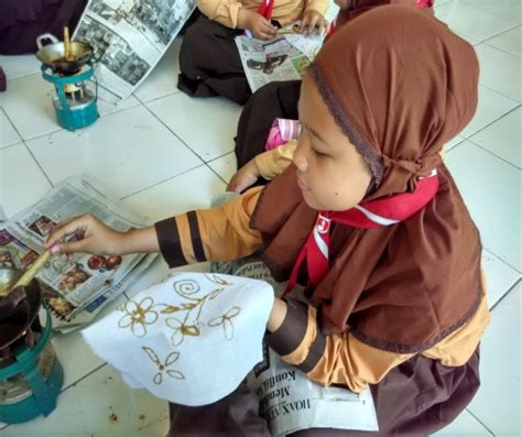 Sketsa gambar untuk anak sd kelas 1 sobsketsa sumber : Gambar Batik Untuk Anak Sd Kelas 3 - Batik Karya Anak ...