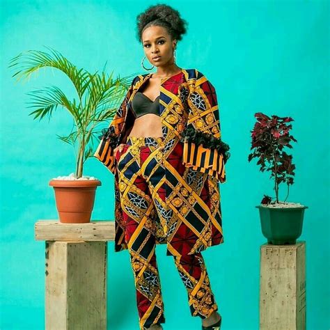 The Most Popular African Clothing Styles For Women In 2018 Kente Wedding Fashion Dress Kente