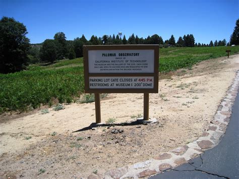 Parking at the summit can be tricky if not impossible and the lines for hot chocolate and the bathroom are crazy long. Brian and Ashley's Hiking Blog!: Palomar Mountain ...
