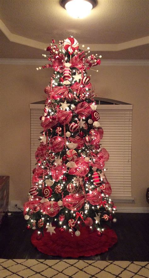 Just put it beside a window on the hall so that people can also check out the beautiful creation of yours. 39+ Interesting Candy Cane Christmas Decoration Ideas ...