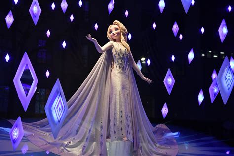 Перевод песни show yourself — рейтинг: Disney's 'Frozen 2' Thrills Sami People in Northern Europe