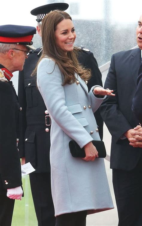 Książę william i książę harry w kwietniu 2016 roku mieli odwiedzić plan filmu gwiezdne wojny: Kate i William w Walii (ZDJĘCIA) - Pudelek