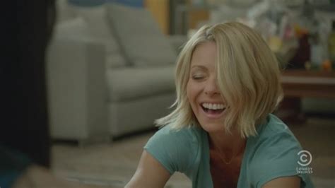 Kelly Ripa Gets Drunk And High In Totally Unexpected Hilarious Broad