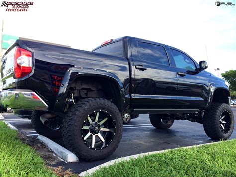 Toyota Tundra Fuel Maverick D261 Black And Machined 20 X 12