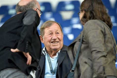 Football | interview « mon idole » « guy roux était un personnage charismatique ». L'Oeil de Guy Roux du mardi 29 décembre : "En sport aussi ...