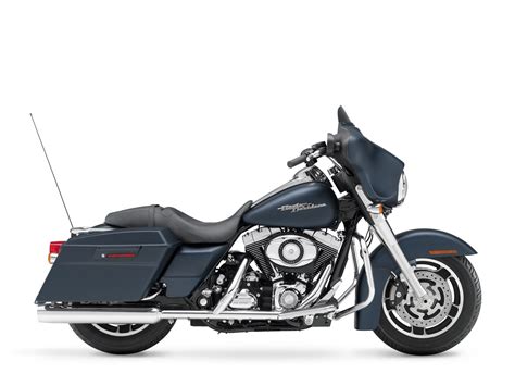 It is available in only 1 variant and 4 colours. 2008 Harley-Davidson FLHX Street Glide pictures ...