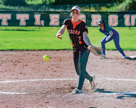 Battle Ground beats Mountain View 12-0 on senior night | The Reflector