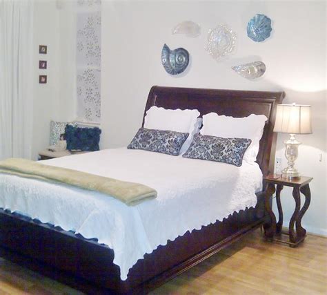 Check spelling or type a new query. Bedroom - Benjamin Moore off white
