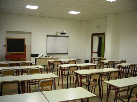 Classeviva segreteriadigitale primavisioneweb scuola&territorio bibloweb scoolacademy spaggiarishop oggi a scuola. Si torna sui banchi di scuola per l'inizio dell'anno ...