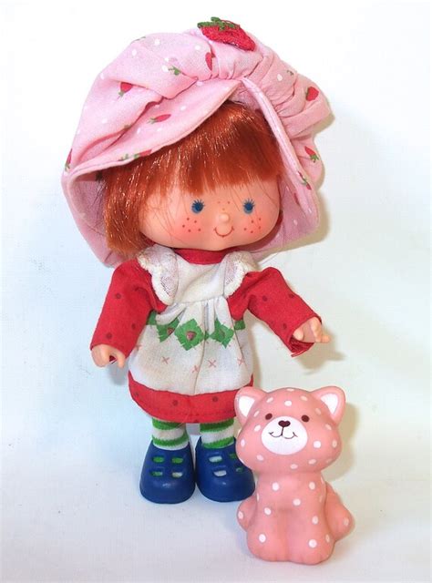 Vintage Strawberry Shortcake Doll With Custard Cat Vintage