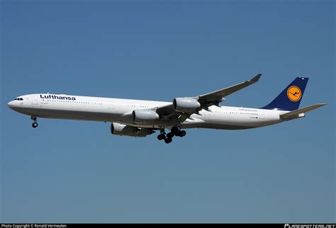 D Aihs Lufthansa Airbus A340 642 Photo By Ronald Vermeulen Id 1036475