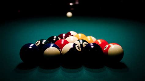 One of the numerous aspects of the game rooms is the ability to select areas and territories to compete in online matches in order to accumulate and acquire pool coins. Billiards Wallpapers HD