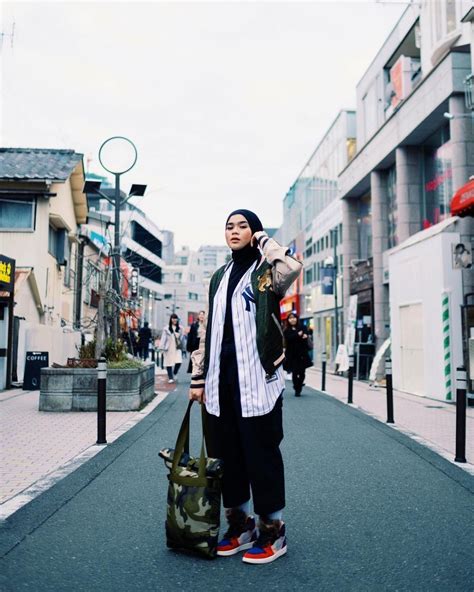 10 Ide OOTD Hijabers dengan Style Sporty untuk Kamu yang ...