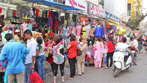 9 Best Shopping Places in Mumbai 2021 | Street Shopping Markets in Mumbai