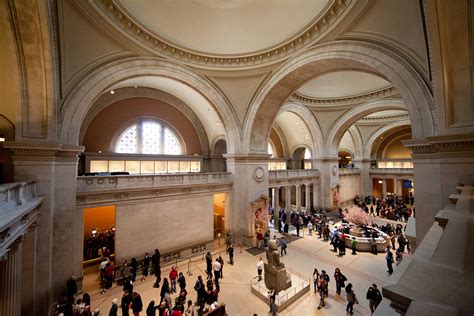 The metropolitan museum of art (colloquially the met) is a renowned art museum in new york city. File:MET - The Great Hall - Metropolitan Museum of Art, New York, NY, USA - 2012.JPG - Wikimedia ...