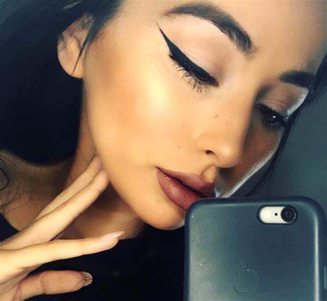 10 Makeup Looks Every Girl Should Perfect