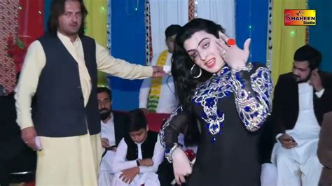 Madam Talash Jan Wedding Mujra Dance Chalray Chalray Waal Latest Video