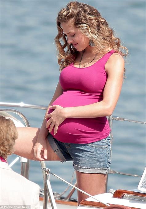 Revenge Actress Margarita Levieva Rubs Fake Bump As She Films For