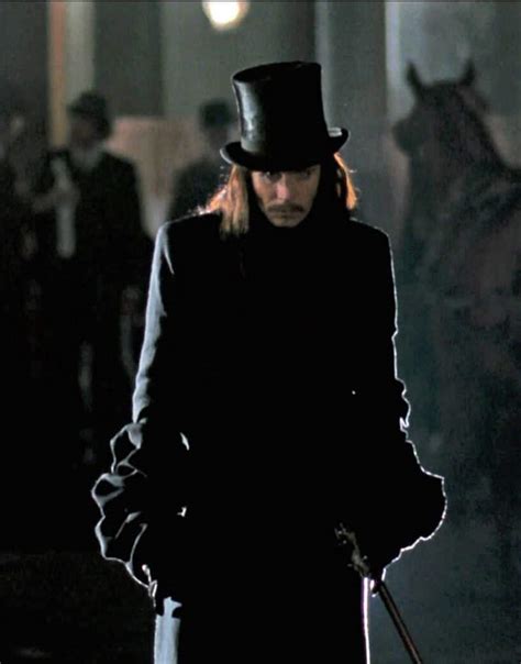 Dracula is a horror novel by bram stoker. RESEÑA Y RESUMEN DE DRÁCULA DE BRAM STOKER