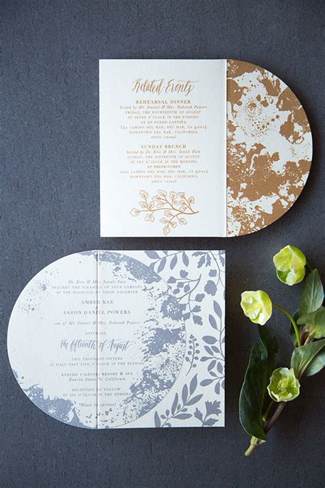 Vintage moon and stars wedding invitation, navy and gold celestial invitation, blue moon, night sky invitation, starry night, crescent moon. Shimmery Metallic Moon and Stars Wedding Invitations