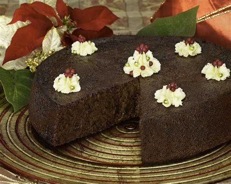 Most visitors to a jamaican home at christmas will expect a glass or two of jamaican sorrel, often accompanied by a slice of christmas cake. The Jamaica Culture Jamaica Christmas Cake - Alcohol-Free ...