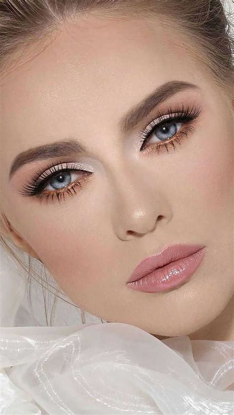 Beautiful Neutral Eye Makeup Look Ideas For Blue Eyes Wedding Makeup