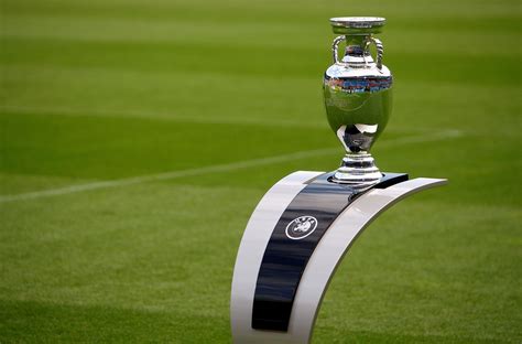Hungría, eslovaquia, macedonia del norte y escocia son las últimas selecciones que se han clasificado. Durísima decisión de la UEFA por el coronavirus: se ...