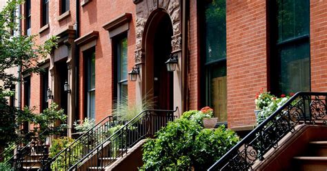 Cobble Hill Neighborhood Review Brooklyn Moving Guide 2024