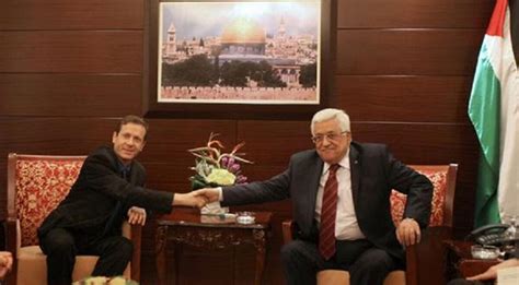 عباس يستقبل زعيم المعارضة الإسرائيلية