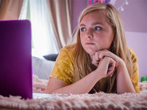 Eighth Grade Movie The Coolest Girl In The World Teaser Trailer