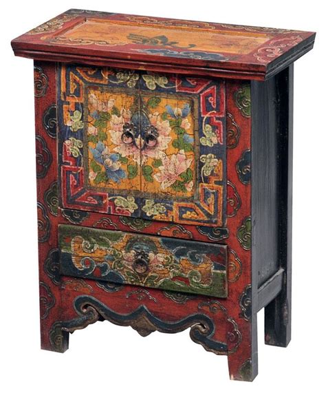 Whether you're interested in painting a chair, a table, or any other wooden piece of furniture, the steps are pretty much the same. 521 best decorative painted furniture images on Pinterest ...