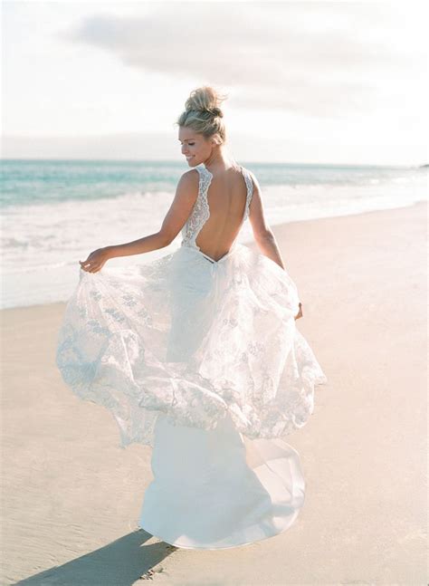 From Bikini To Gown This Beach Bridal Inspo Is Gorgeous