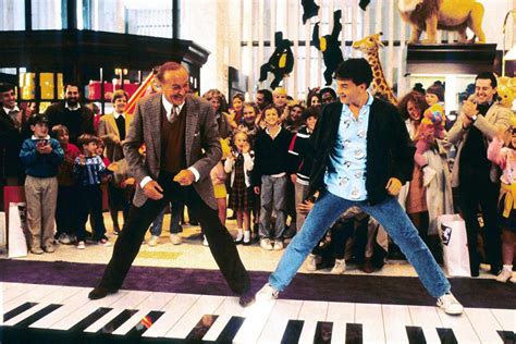 Tom Hanks Big Returning To Theaters For 30th Anniversary