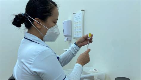 مصر تنتج أولى جرعات لقاح كورونا محليا. الإمارات تقدم 14,4 مليون جرعة من لقاح كورونا | الخلاصة نت