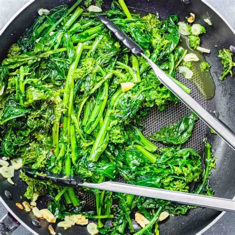 Sauteed Broccoli Rabe Easy Italian Side Dish Sip And Feast