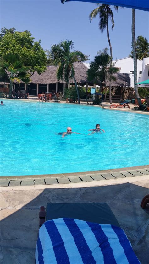 Travellers Beach Hotel And Club Mombasa Hotels In Kenya Mercury