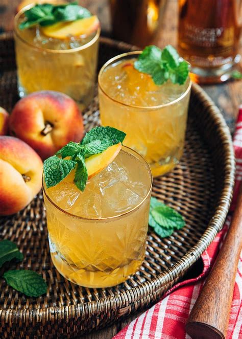 This Bourbon Peach Smash Cocktail Recipe Is A Refreshing Sip For The
