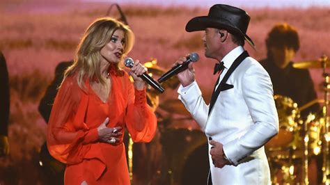 Tim Mcgraw Faith Hill Heat Things Up With A Steamy Love Scene In The