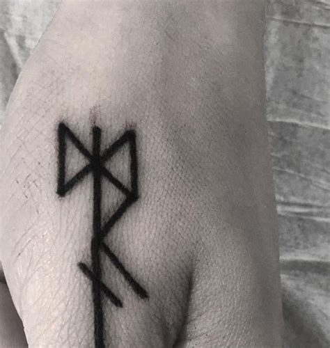 Tye Rune Tattoos 10 Viking Tattoos And Their Meanings Bavipower